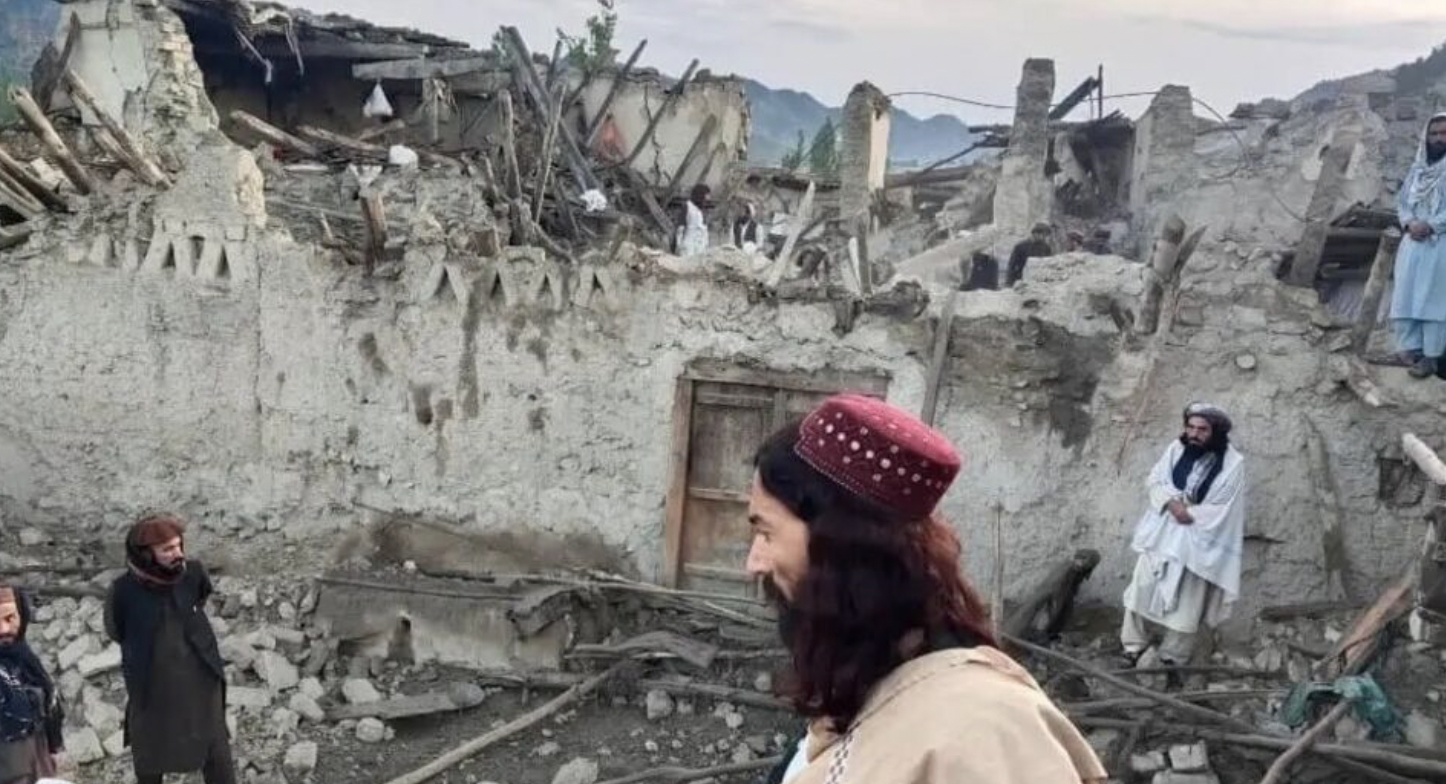 Séisme en Afghanistan : 800 morts et 2.800 blessés recensés